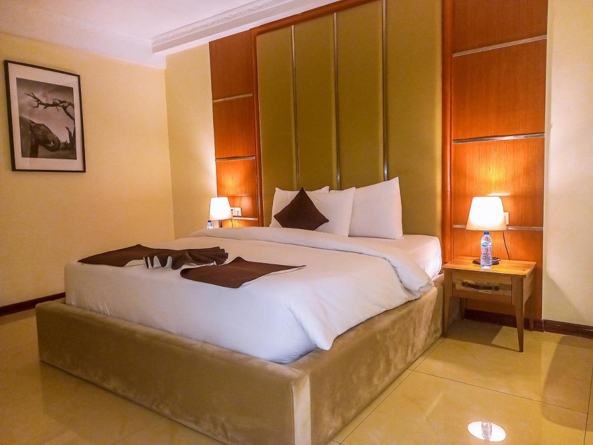 Summerset Continental Hotel by Usuma Mobushipe Esterno foto
