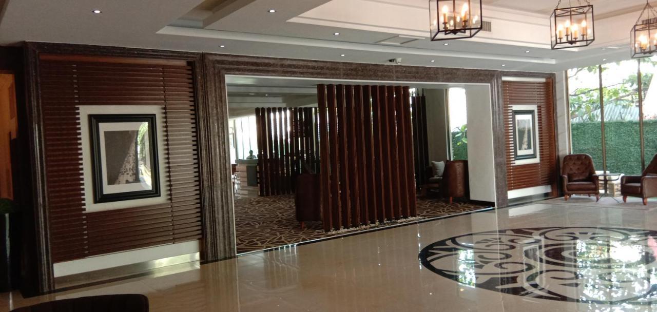 Summerset Continental Hotel by Usuma Mobushipe Esterno foto