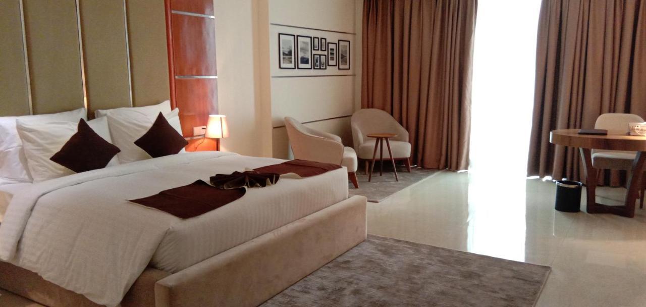 Summerset Continental Hotel by Usuma Mobushipe Esterno foto